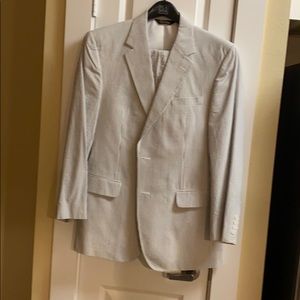 Jos A Bank Seersucker 2 Piece Suit